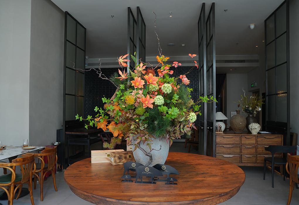 深圳Ensue餐厅鲜花花艺